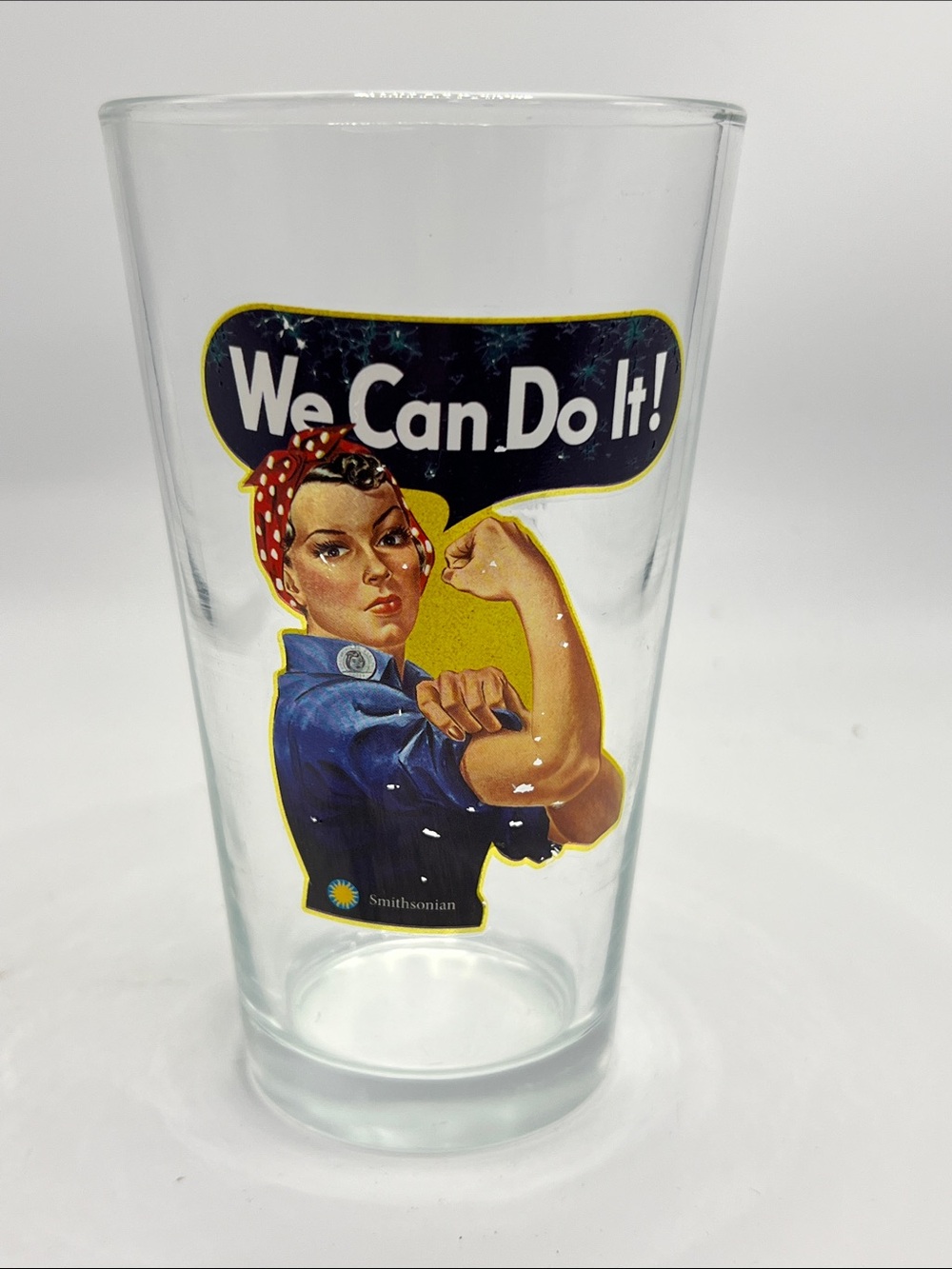 Smithsonian 'We Can Do It!' Rosie the Riveter Clear Pint Glass - Blue/Red